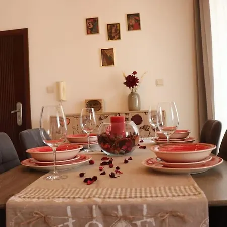 Kikaso - Near Mall Of Split, Free Parking Apartment *