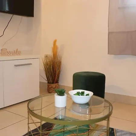 Kikaso - Near Mall Of Split, Free Parking Apartment