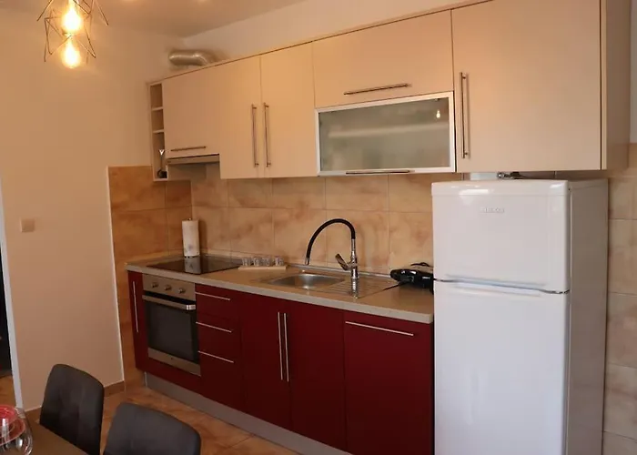 Kikaso - Near Mall Of Split, Free Parking